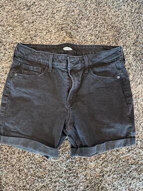 Old Navy Black Rolled Cuff Women’s Jean Shorts